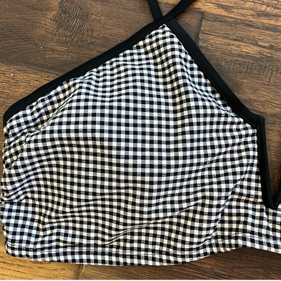 Time and Tru Women's 3X (24W-26W)  Black and White Check Square V Wire Swim Top - Picture 5 of 11